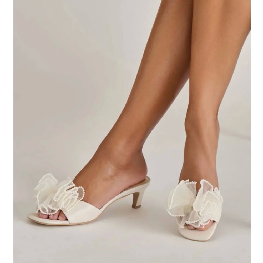 Dolce Vita Cream Heels with Bow Accent